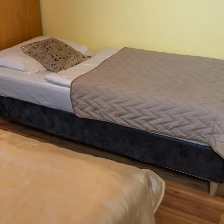 ディヤック アパート